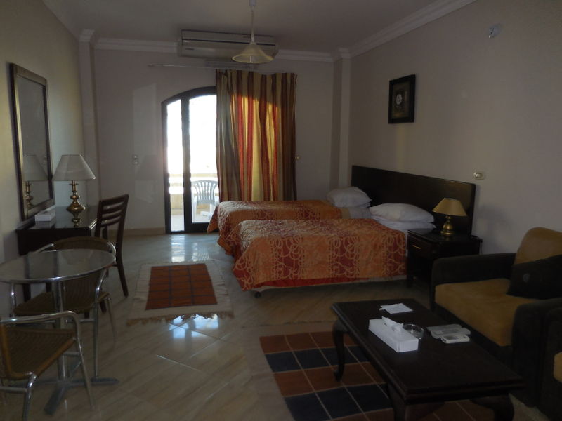 ملف:Elwadi bedroom4.JPG