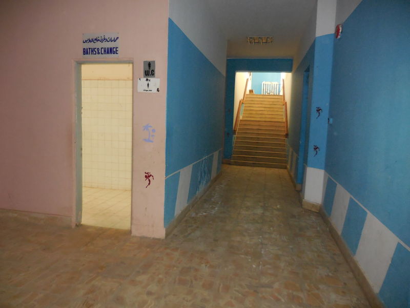 ملف:مدخل حمام السباحة.JPG