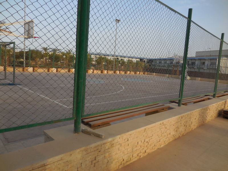ملف:ملعب كرة السلة.JPG